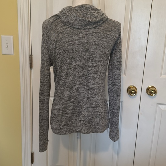 Nicole Miller Gray & Black Cowl Neck Sweater w/ Front Side Pockets - Picture 5 of 9